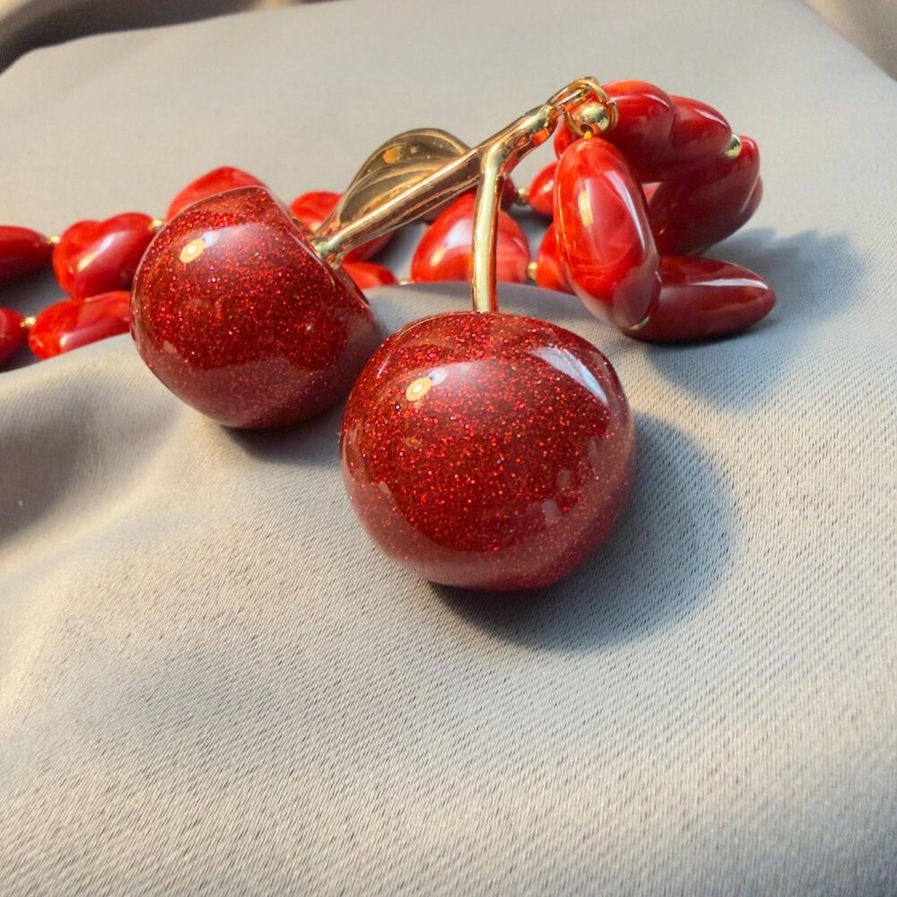 Cherry Necklace Red Heart Bead Statement Necklace Gold Tone Drop - Picture 7 of 11